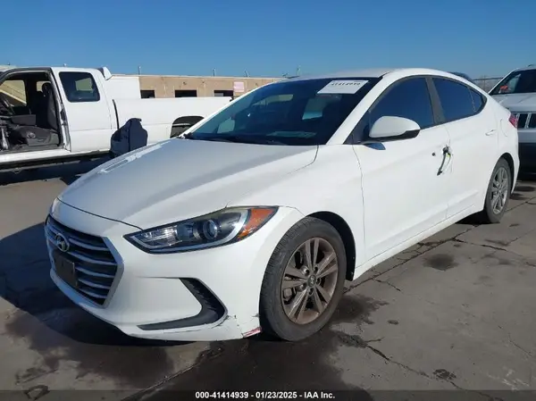 5NPD84LF4HH032885 2017 HYUNDAI ELANTRA - Image 2