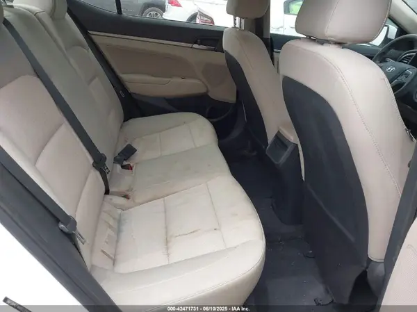 5NPD84LF4HH033583 2017 HYUNDAI ELANTRA - Image 8