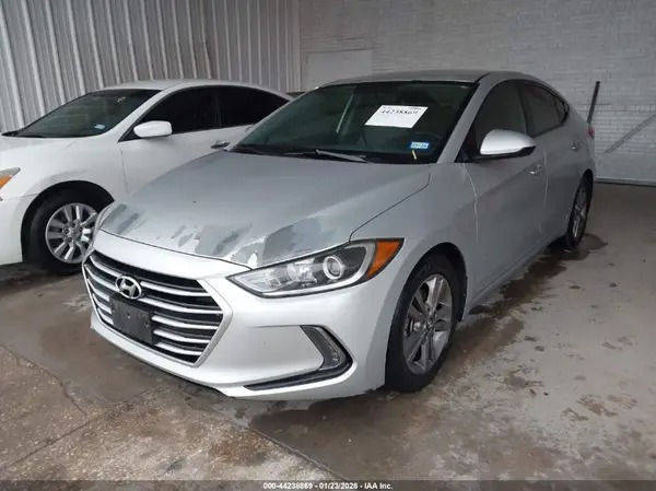 5NPD84LF4HH034698 2017 HYUNDAI ELANTRA - Image 2