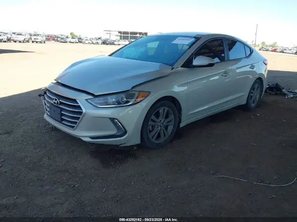 5NPD84LF4HH034927 2017 HYUNDAI ELANTRA - Image 2