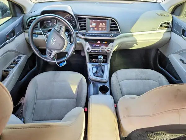 5NPD84LF4HH035818 2017 HYUNDAI ELANTRA - Image 8