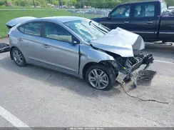 5NPD84LF4HH037620 2017 HYUNDAI ELANTRA