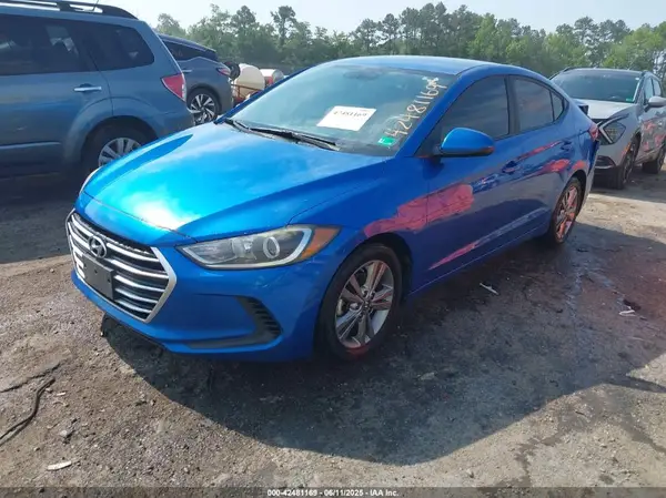 5NPD84LF4HH038069 2017 HYUNDAI ELANTRA - Image 2