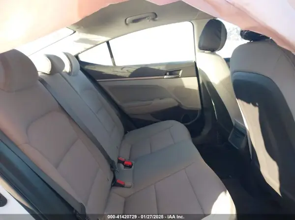 5NPD84LF4HH040047 2017 HYUNDAI ELANTRA - Image 8