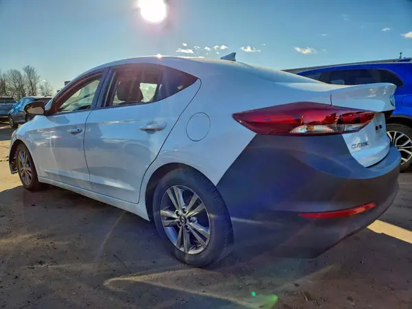 5NPD84LF4HH040534 2017 HYUNDAI ELANTRA - Image 2