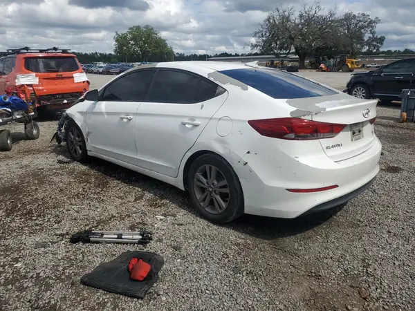 5NPD84LF4HH040596 2017 HYUNDAI ELANTRA - Image 2