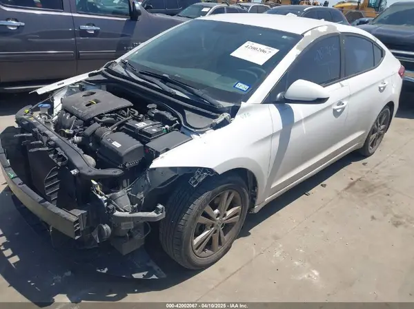 5NPD84LF4HH043031 2017 HYUNDAI ELANTRA - Image 2