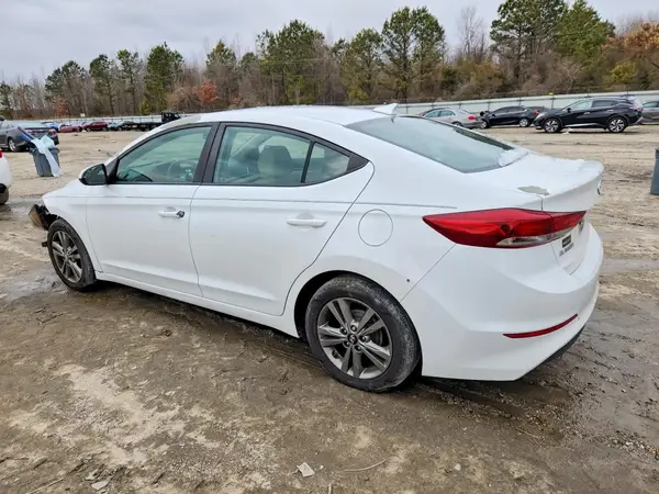 5NPD84LF4HH046740 2017 HYUNDAI ELANTRA - Image 2