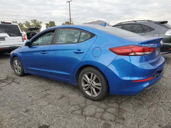 5NPD84LF4HH047015 2017 HYUNDAI ELANTRA - Image 2