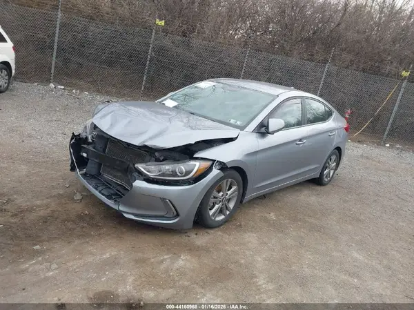 5NPD84LF4HH049041 2017 HYUNDAI ELANTRA - Image 2