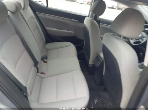 5NPD84LF4HH049041 2017 HYUNDAI ELANTRA - Image 8