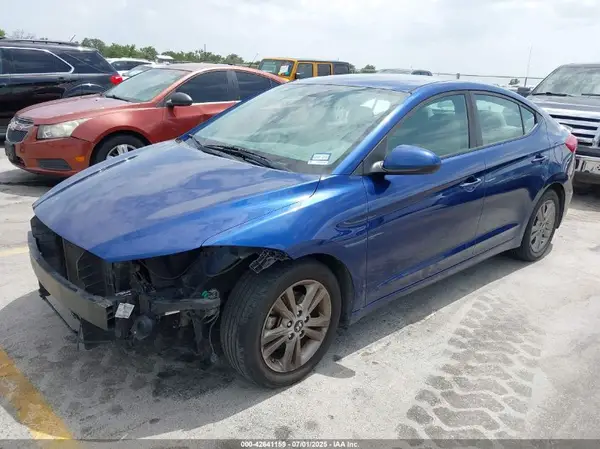 5NPD84LF4HH049539 2017 HYUNDAI ELANTRA - Image 2