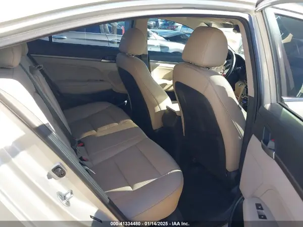 5NPD84LF4HH050352 2017 HYUNDAI ELANTRA - Image 8