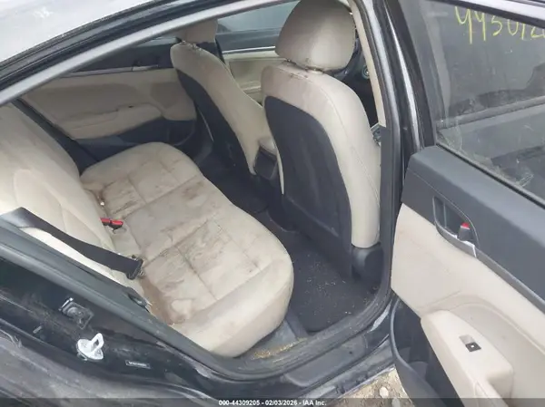 5NPD84LF4HH050979 2017 HYUNDAI ELANTRA - Image 8