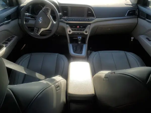 5NPD84LF4HH052389 2017 HYUNDAI ELANTRA - Image 8