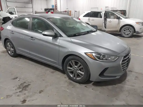 5NPD84LF4HH052909 2017 HYUNDAI ELANTRA - Image 1