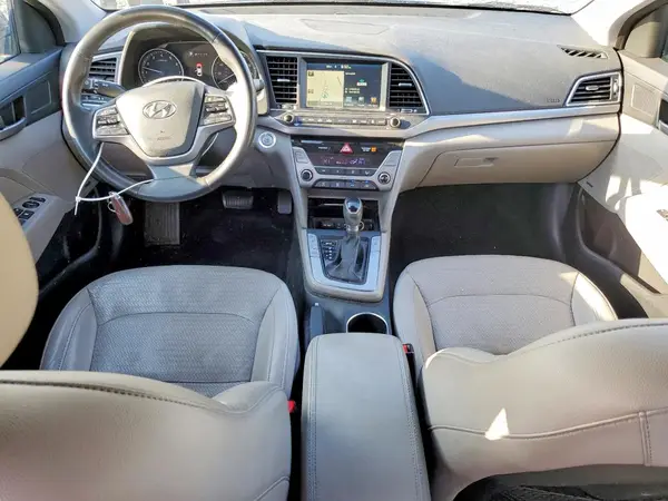 5NPD84LF4HH053042 2017 HYUNDAI ELANTRA - Image 8