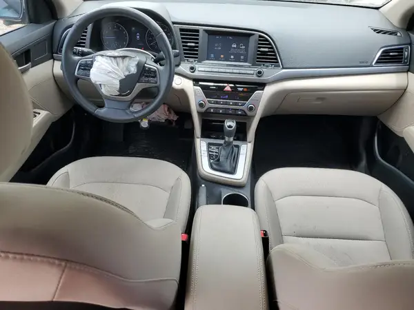 5NPD84LF4HH055258 2017 HYUNDAI ELANTRA - Image 8