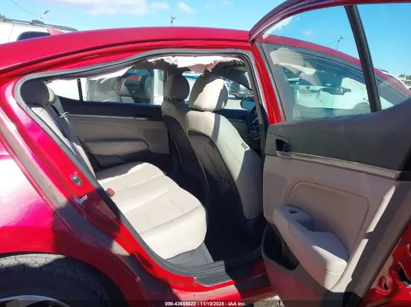 5NPD84LF4HH058158 2017 HYUNDAI ELANTRA - Image 8