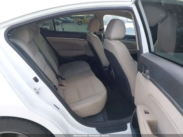 5NPD84LF4HH060413 2017 HYUNDAI ELANTRA - Image 8
