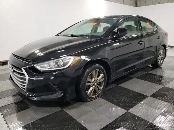 5NPD84LF4HH063229 2017 HYUNDAI ELANTRA - Image 1