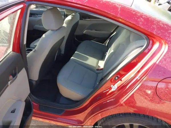 5NPD84LF4HH063781 2017 HYUNDAI ELANTRA - Image 8