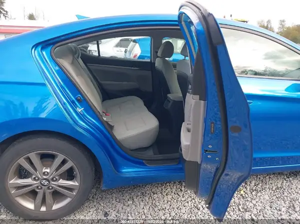 5NPD84LF4HH066504 2017 HYUNDAI ELANTRA - Image 8