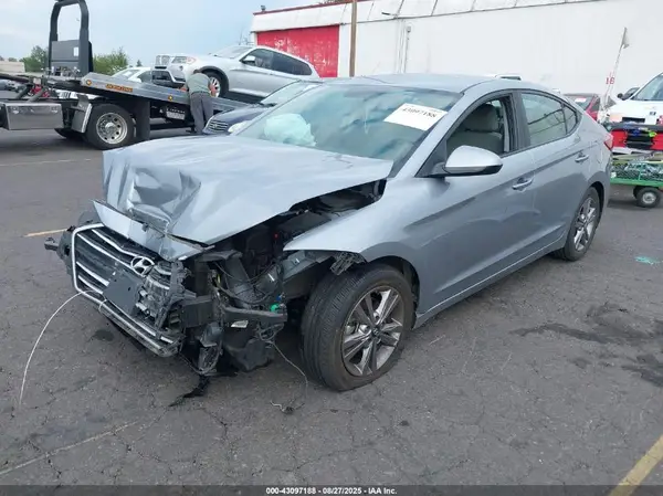 5NPD84LF4HH067006 2017 HYUNDAI ELANTRA - Image 2