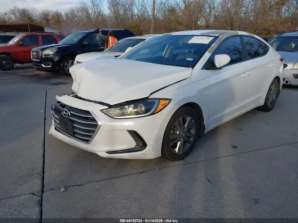 5NPD84LF4HH069368 2017 HYUNDAI ELANTRA - Image 2