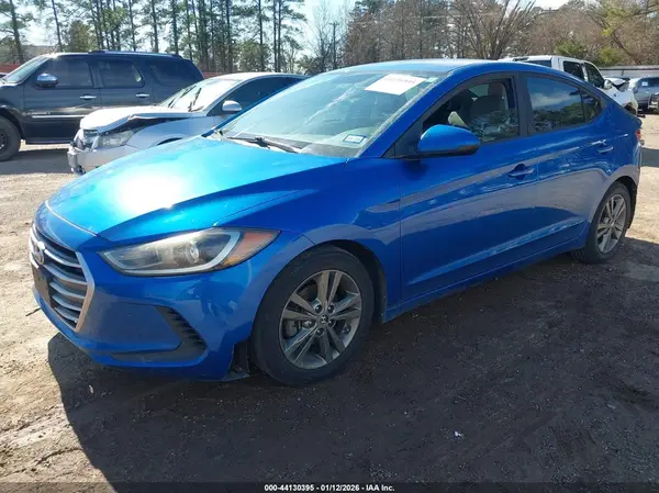 5NPD84LF4HH069595 2017 HYUNDAI ELANTRA - Image 2