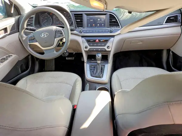 5NPD84LF4HH070682 2017 HYUNDAI ELANTRA - Image 8