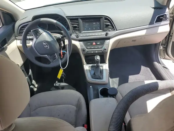 5NPD84LF4HH071170 2017 HYUNDAI ELANTRA - Image 8