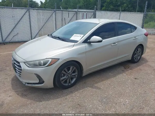 5NPD84LF4HH071833 2017 HYUNDAI ELANTRA - Image 2