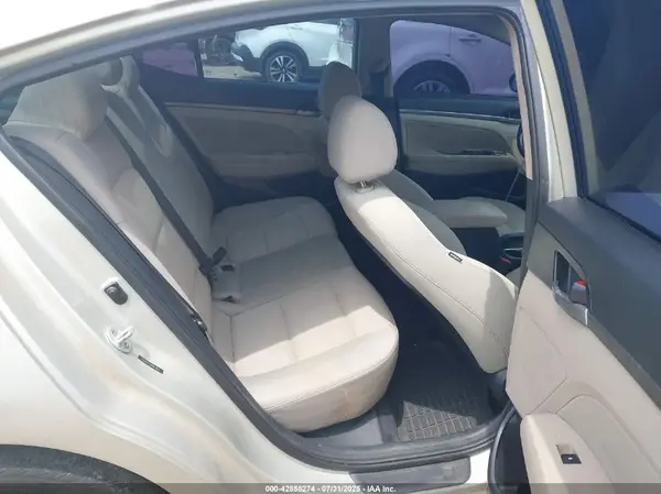 5NPD84LF4HH071833 2017 HYUNDAI ELANTRA - Image 8
