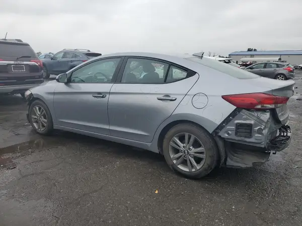 5NPD84LF4HH072898 2017 HYUNDAI ELANTRA - Image 2