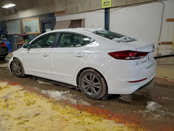 5NPD84LF4HH074120 2017 HYUNDAI ELANTRA - Image 2