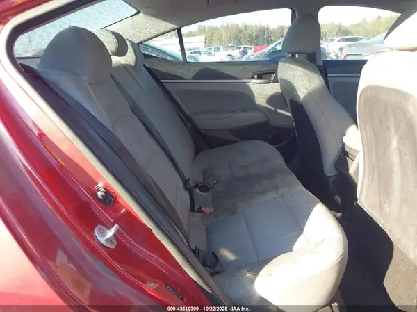5NPD84LF4HH074568 2017 HYUNDAI ELANTRA - Image 8