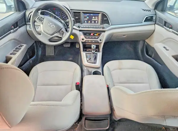 5NPD84LF4HH078295 2017 HYUNDAI ELANTRA - Image 8