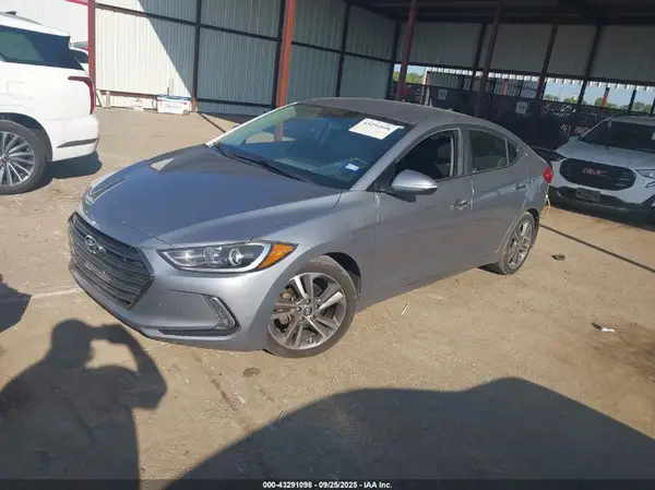 5NPD84LF4HH080953 2017 HYUNDAI ELANTRA - Image 2