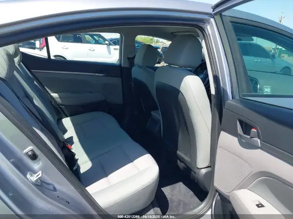 5NPD84LF4HH087773 2017 HYUNDAI ELANTRA - Image 8