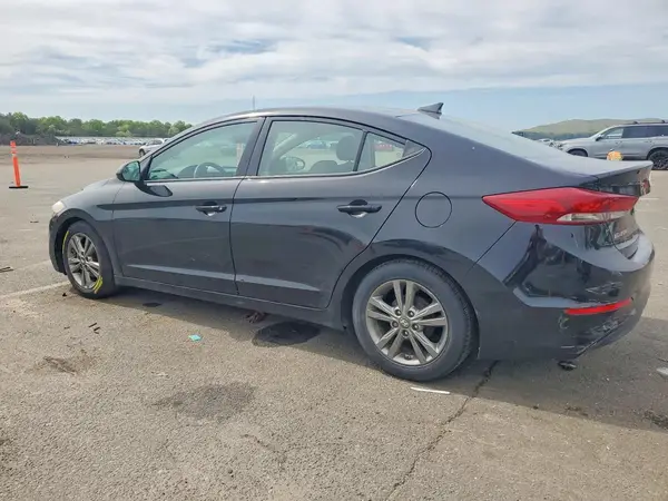 5NPD84LF4HH095162 2017 HYUNDAI ELANTRA - Image 2