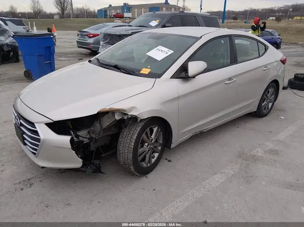 5NPD84LF4HH096666 2017 HYUNDAI ELANTRA - Image 2