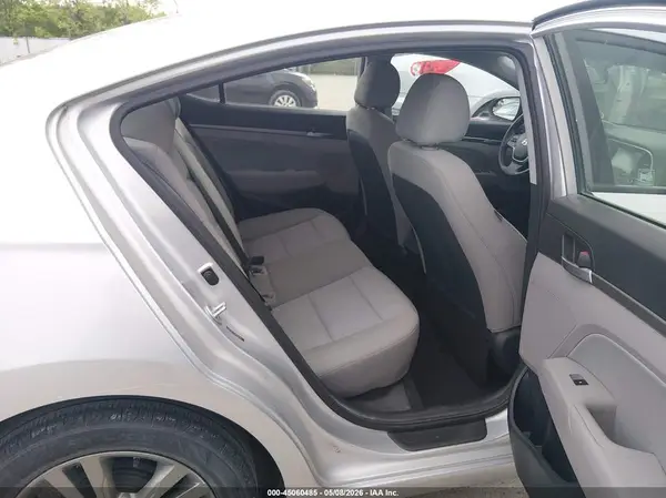 5NPD84LF4HH096943 2017 HYUNDAI ELANTRA - Image 8
