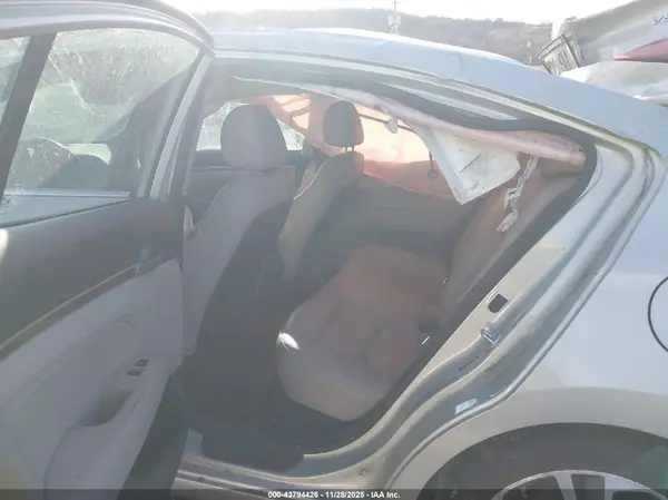 5NPD84LF4HH106743 2017 HYUNDAI ELANTRA - Image 8