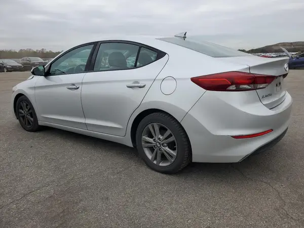 5NPD84LF4HH107648 2017 HYUNDAI ELANTRA - Image 2