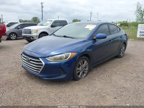 5NPD84LF4HH107956 2017 HYUNDAI ELANTRA - Image 2