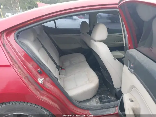 5NPD84LF4HH108685 2017 HYUNDAI ELANTRA - Image 8