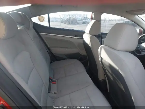 5NPD84LF4HH117130 2017 HYUNDAI ELANTRA - Image 8