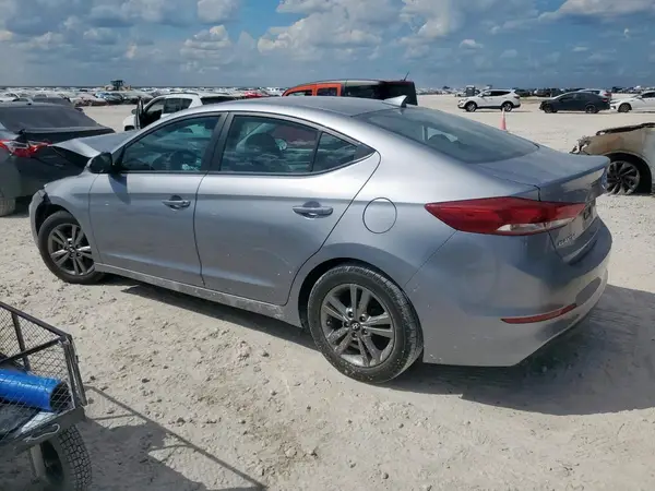 5NPD84LF4HH118830 2017 HYUNDAI ELANTRA - Image 2