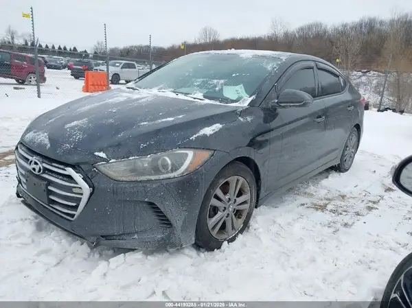 5NPD84LF4HH120237 2017 HYUNDAI ELANTRA - Image 2